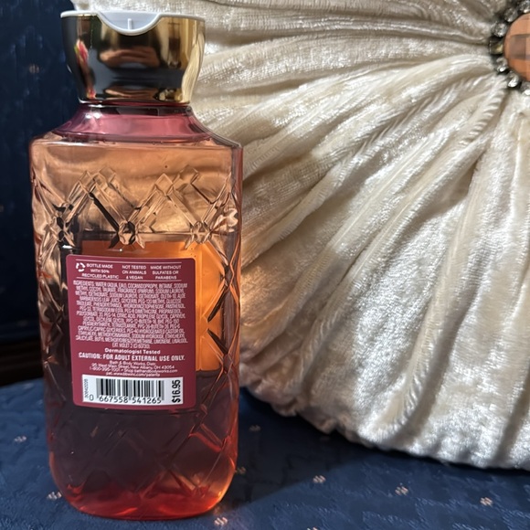 BATH & BODY WORKS SET. . . CHAMPAGNE TOAST SCENT - Picture 6 of 6